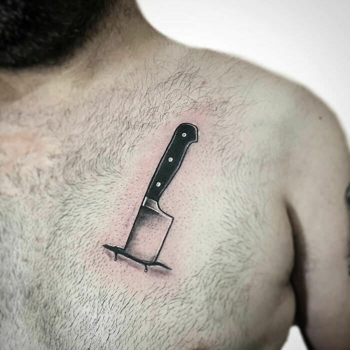 Knife as a scar cover-up