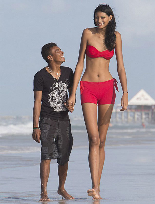 Tallest teenager with her boyfriend