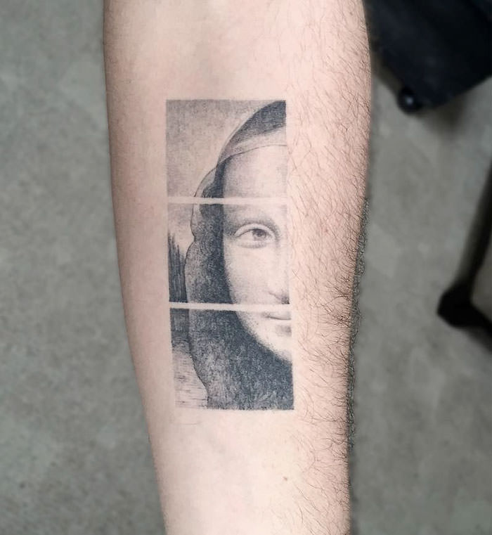 A tattoo of Leonardo da Vinci's "Mona Lisa"