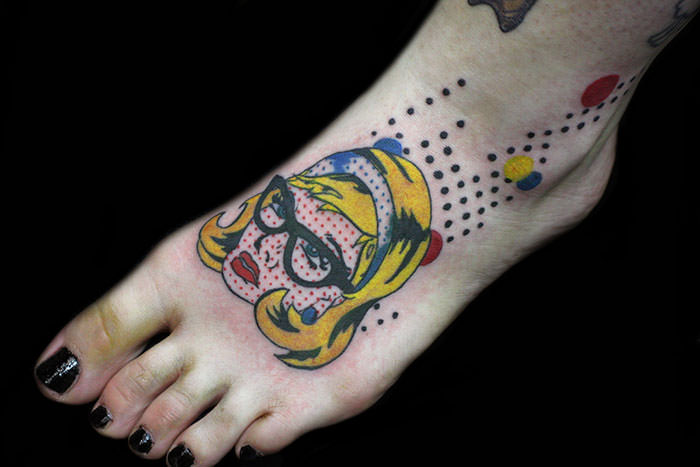 A tattoo inspired by Roy Lichtenstein's art