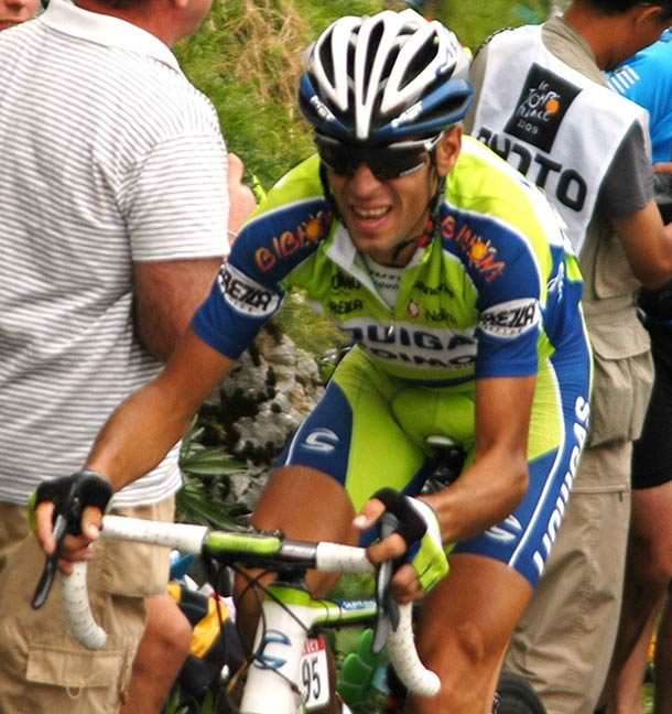 Nibali crash during road race