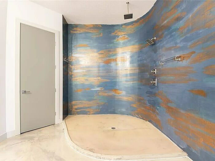 That shower looks like a cold one.