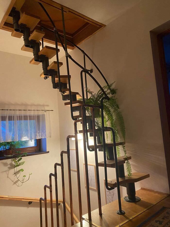 These stairs.