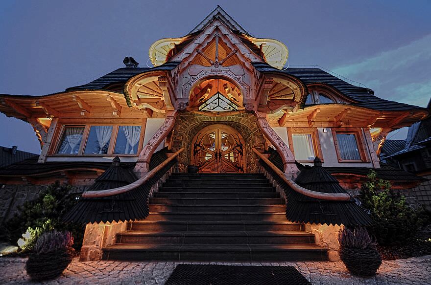 House by Polish architect Sebastian Piton