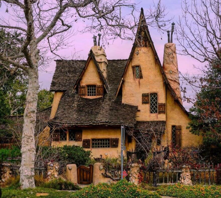 House that looks like it’s out of a fairytale