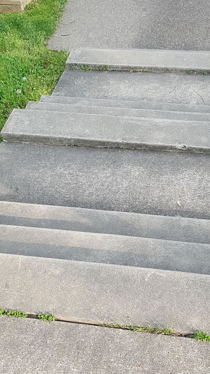 These stairs are made to trip.