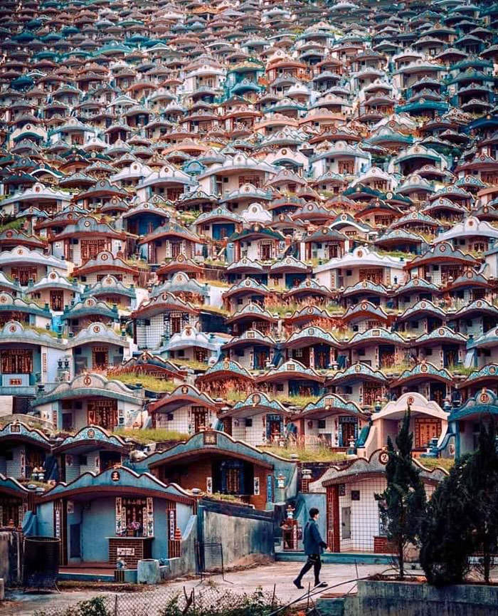 Cemetery in Taiwan.