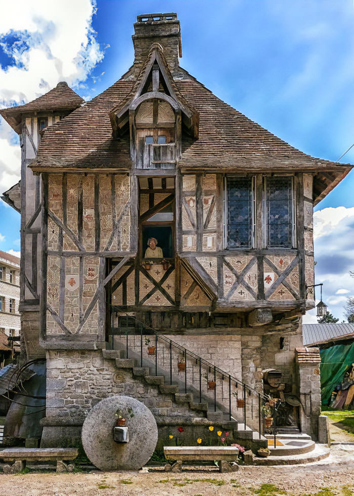 This medieval house, built in 1509, is located in the French village of Argentan.