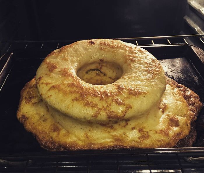 Apple cinnamon cake fail... This is the result of 12x the amount of baking powder and baking soda!! In all fairness, it didn't taste half bad!! It literally popped & deflated.