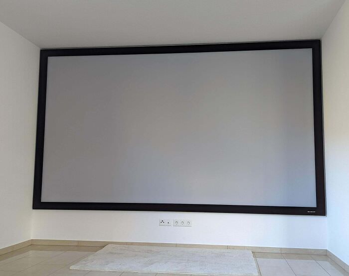 Impromptu estimation of a 150" screen's dimensions that turned out to be a perfect fit
