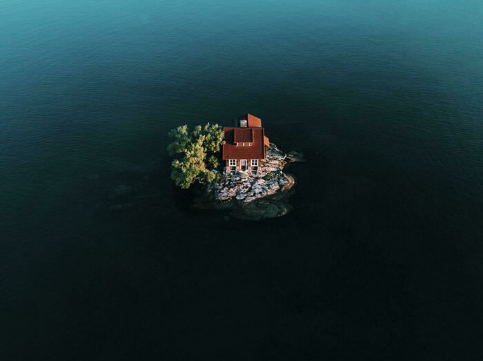 Worlds smallest inhabited island