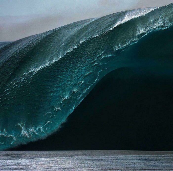 A huge wave