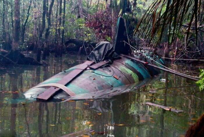 Drug smuggling submarine found in the Ecuadorian jungle