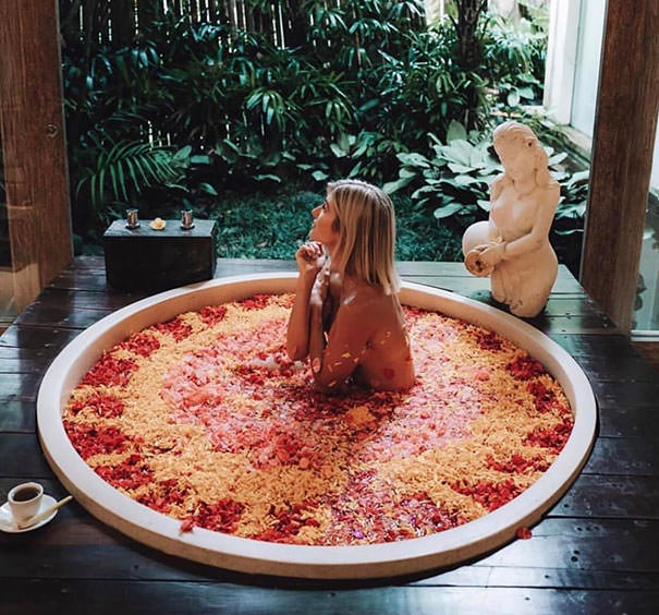 Bathing in a forbidden pizza