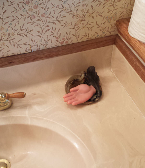 100 of the Most Uncomfortable Photos that Will Make You Squirm and Laugh
