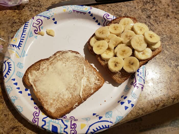 Banana and mayonnaise sandwich