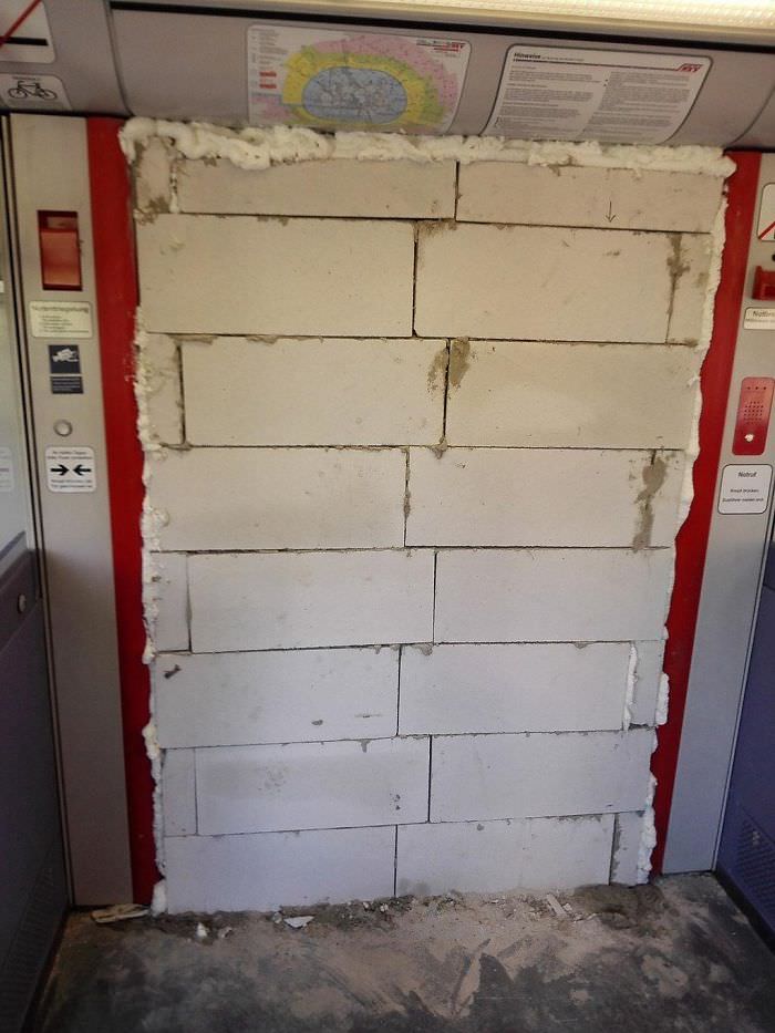 Fixing broken subway doors, the German way.