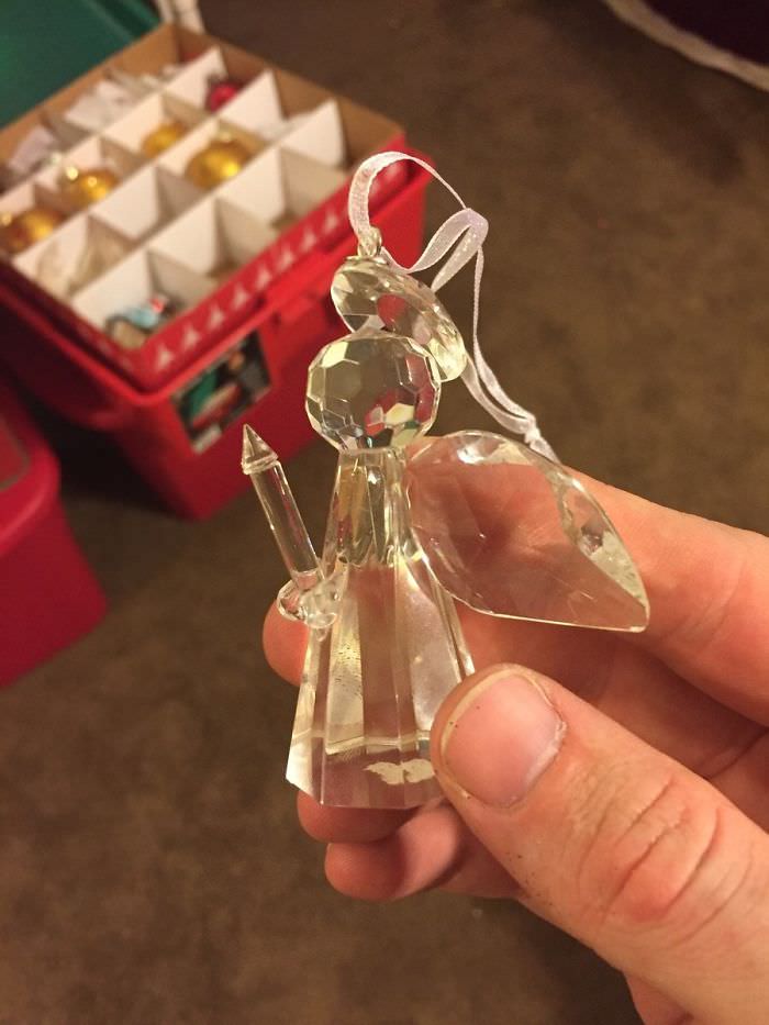 What a touching Christmas ornament.