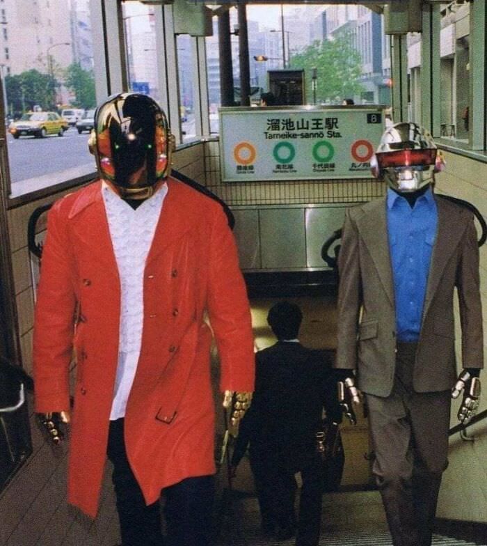 Daft Punk in Japan (2000).